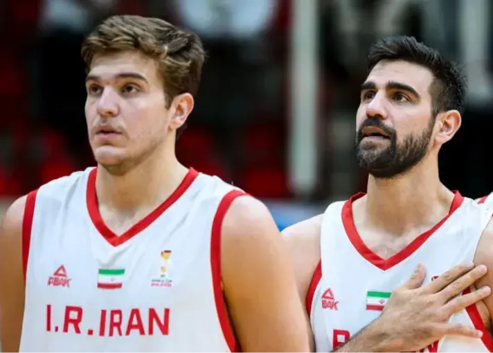 ‏اولین بازی رسمی طاهری برای تیم ملی:﻿/ ‏رونمایی مانولوپولوس از لژیونر ۱۹ ساله بسکتبال