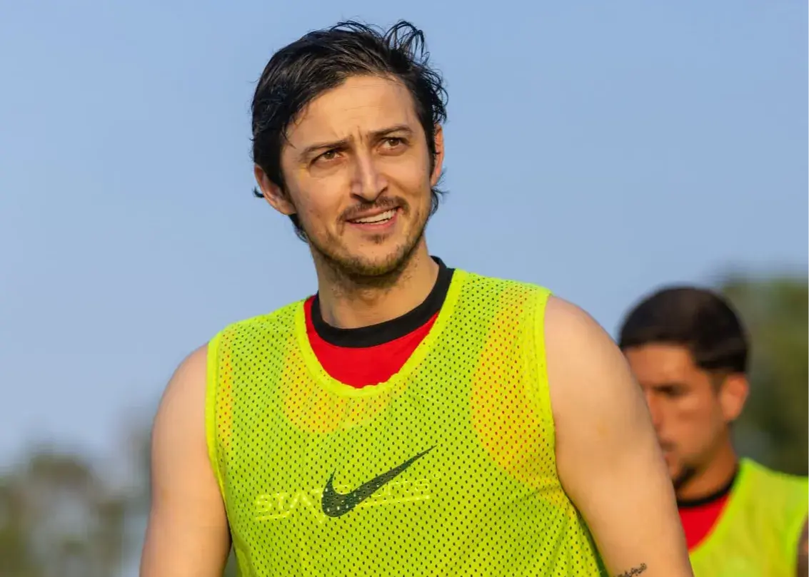 سردار منتظر ورود عزت به باشگاه (عکس)