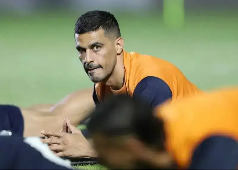 احتمال بازگشت مدافع نیشابوری؛/ نام یک ملی‌پوش، در لیست خرید پرسپولیس!