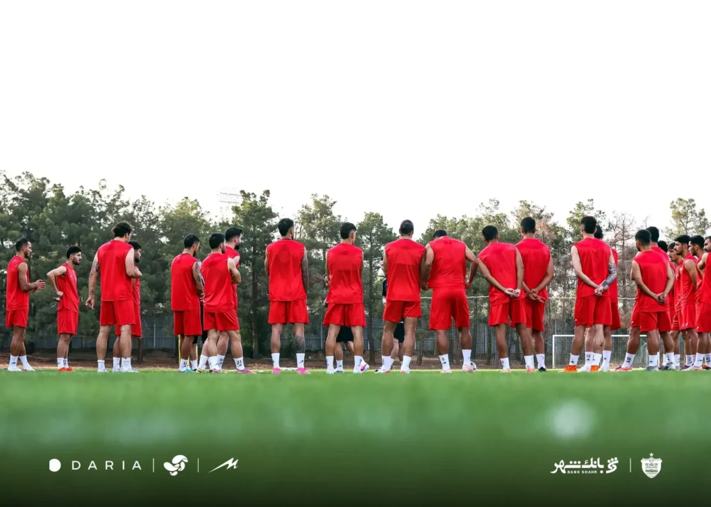 لباس کاپیتان‌ها خالی ماند/ اعلام رسمی: تغییر ناگهانی چند شماره در پرسپولیس!