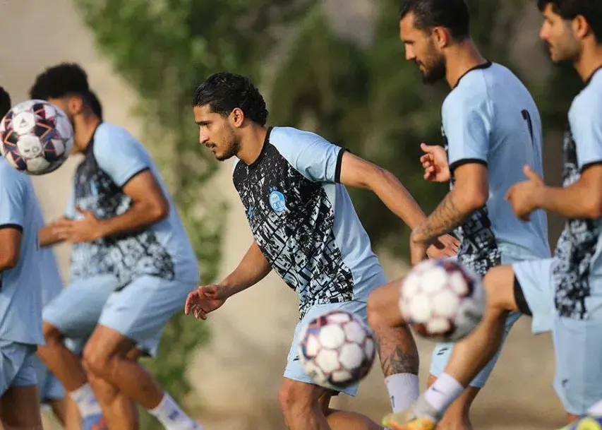 پیش‌فصل استقلال: اردو، تمدید و یک سفر مهم
