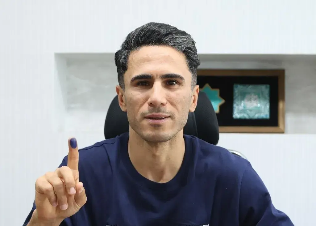 رسمی: کاپیتان ذوب‌آهن اولین تمدیدی فصل جدید