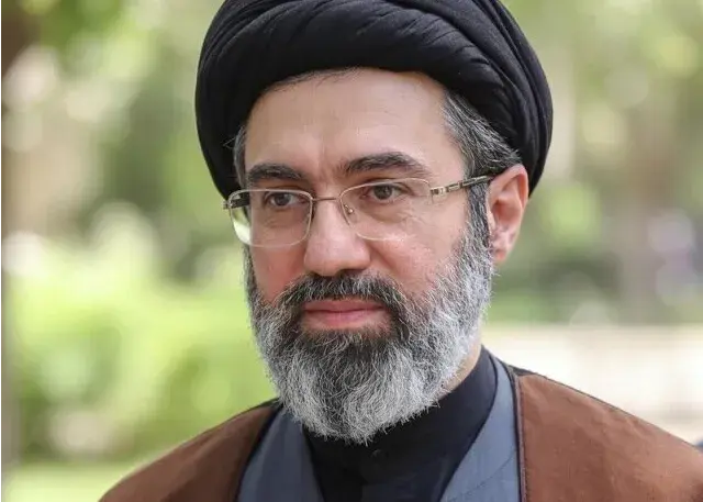 رهبر انقلاب: نقض تفاهم‌نامه نامعتبربودن امضای ترامپ را ثابت کرد