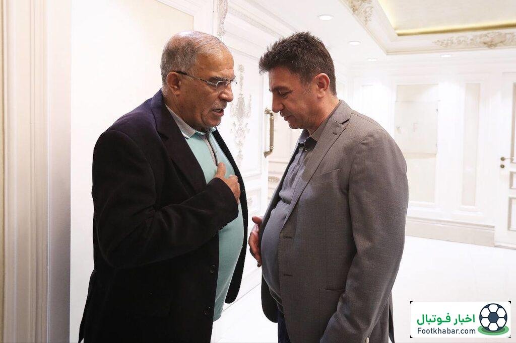 زمانی برای تغییر نداریم؛/ روشن: قلعه‌نویی باید در تیم ملی بماند