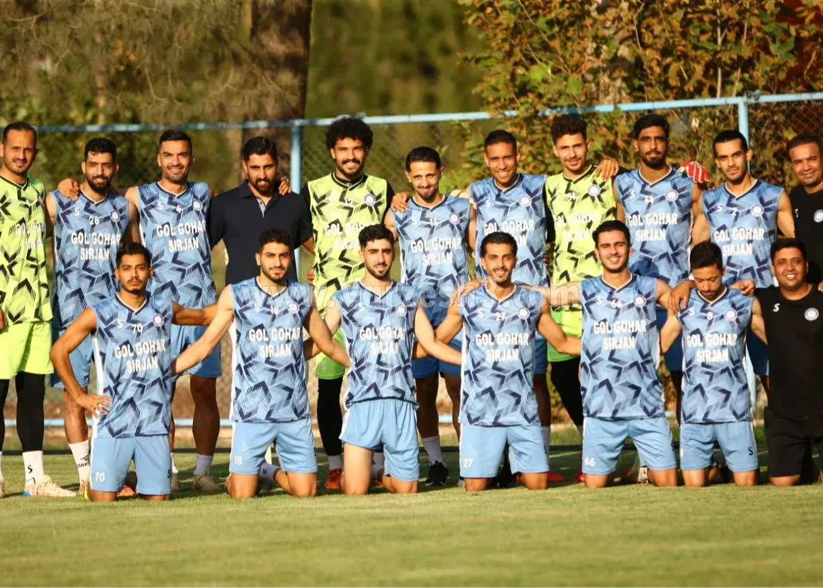 ستاره‌های پرسپولیس با دسته گل به گل‌گهر رفتند!