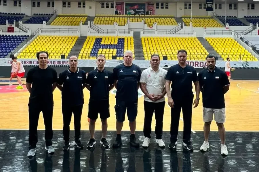 سرمربی یونانی همچنان در اردن ماند:/ مانولوپولوس برای تیم ملی زیر 18 سال آستین بالا زد!