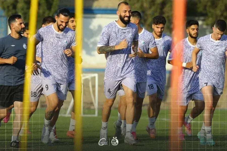 عکس اول استقلال، پیام واضح درباره روزبه