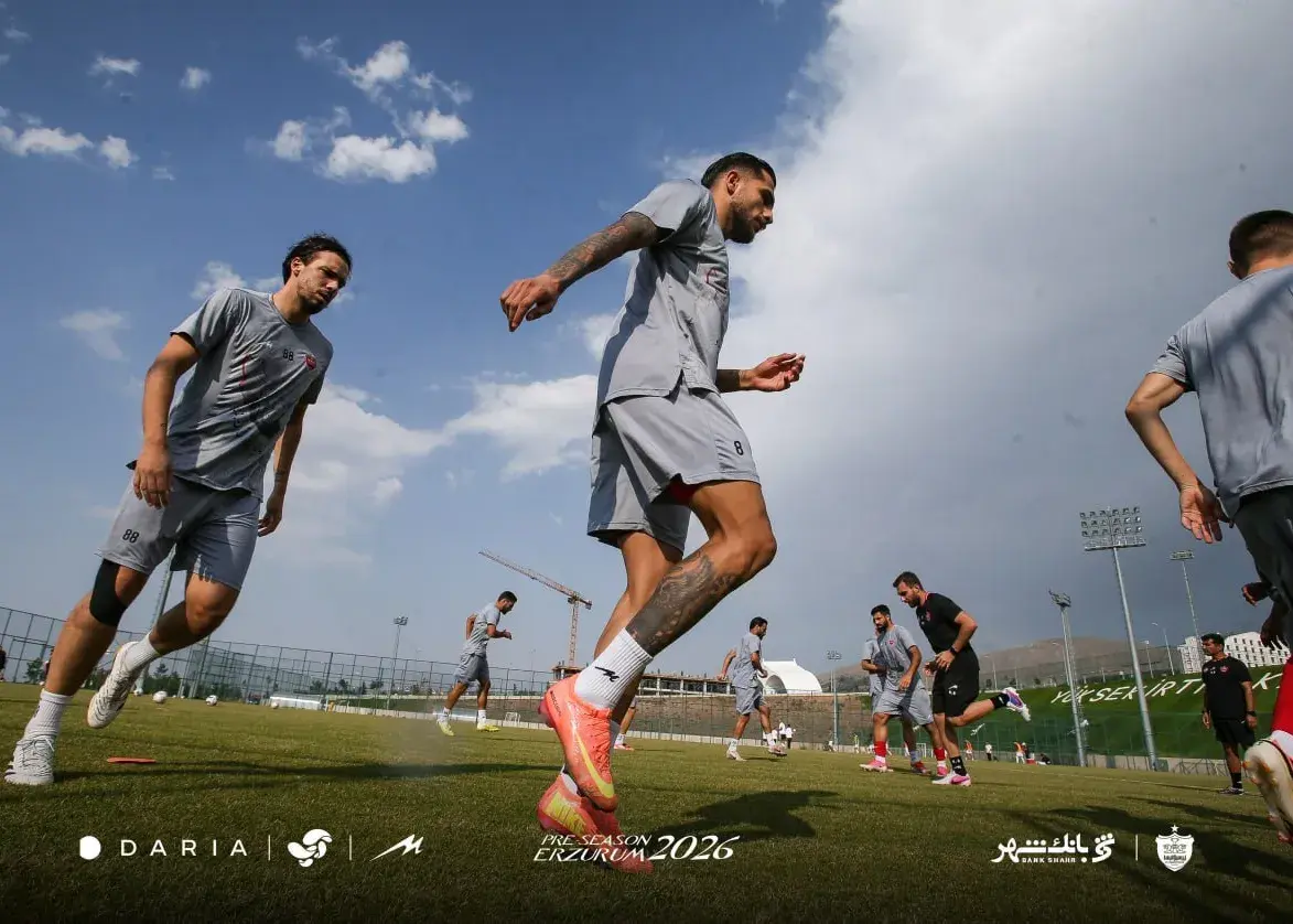 محبی به ارزروم رسید؛/ نیمکت خوفناک پرسپولیس با دو ستاره! (عکس)