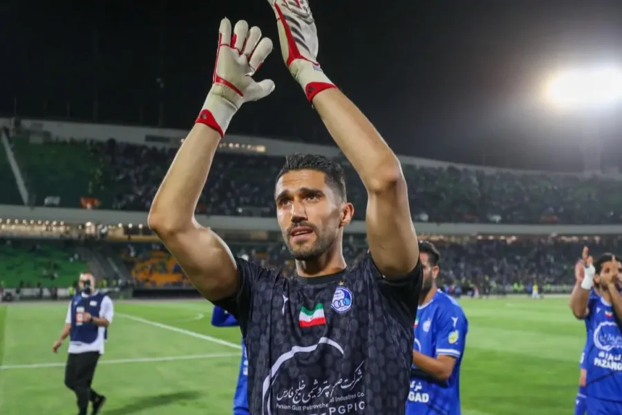 نیک‌فر: او قرارداد دارد و می‌ماند/ واکنش سپاهان به حضور سیدحسین در استقلال