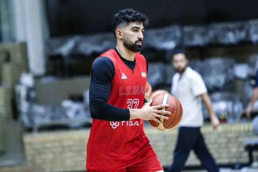 ورود رسمی آبی‌ها به نقل و انتقالات:/ استقلال با گارد تیم ملی به توافق رسید