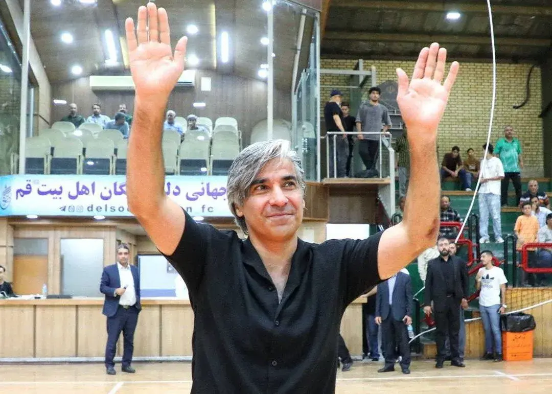 تقدیر باشگاه دلسوختگان از وحید شمسایی؛ / استقبال پُرشور قمی‌ها از سرمربی تیم ملی (عکس)