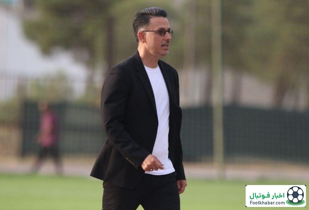مجری مشهور مربی لیگ یک شد