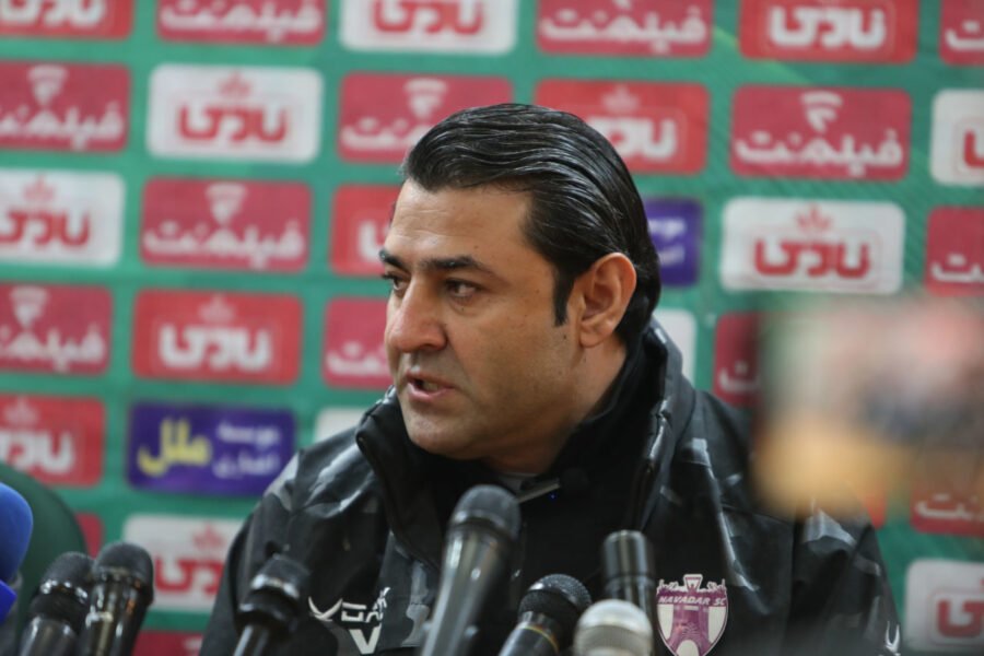 فاضلی: پرسپولیس ۳۰ بازیکن باکیفیت دارد