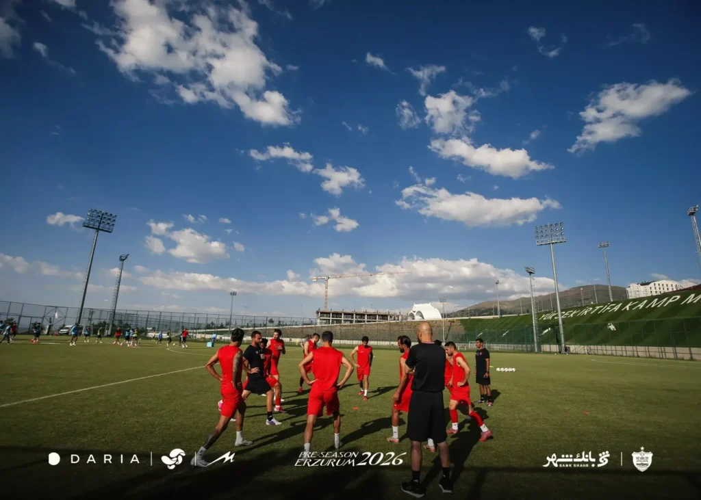 از ایران و شاید از خارج ایران/ دو خرید آزاد در راه پیوستن به پرسپولیس!