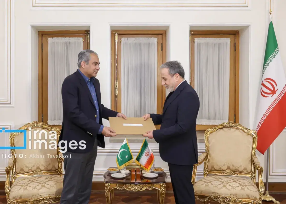 وزیر کشور پاکستان عازم تهران شد