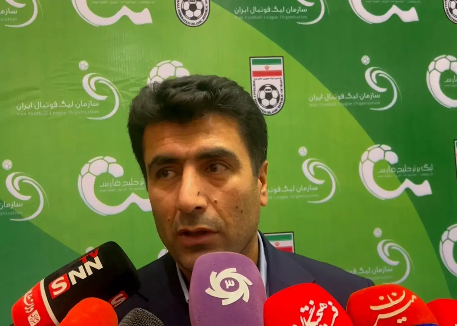 توافق با بازیکنان جدید انجام شده است/ هزاریان: تا بازی پرسپولیس پنجره باز می‌شود