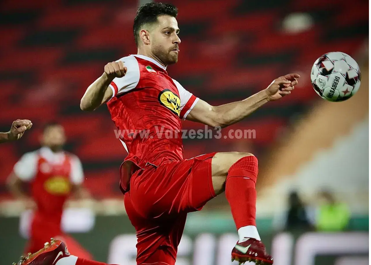 پورعلی‌گنجی با الطلبه تمام کرد/ اختصاصی: مدافع پرسپولیس شاگرد منصوریان شد